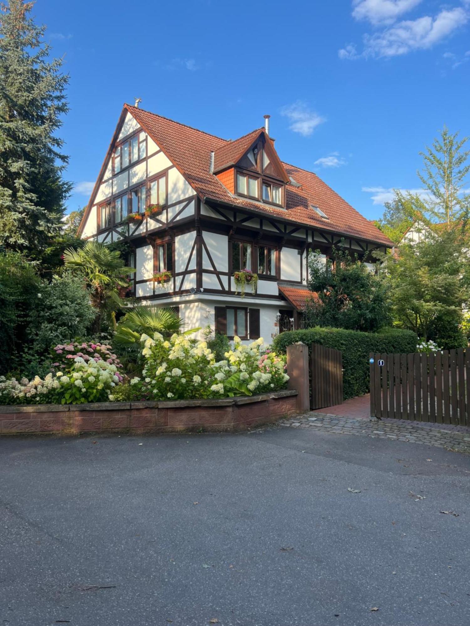 Einliegerwohnung In Einer Muehle Vor Den Toren Frankfurts, Ideal Fuer Messegaeste Oder Stop Over Dreieich Exteriér fotografie